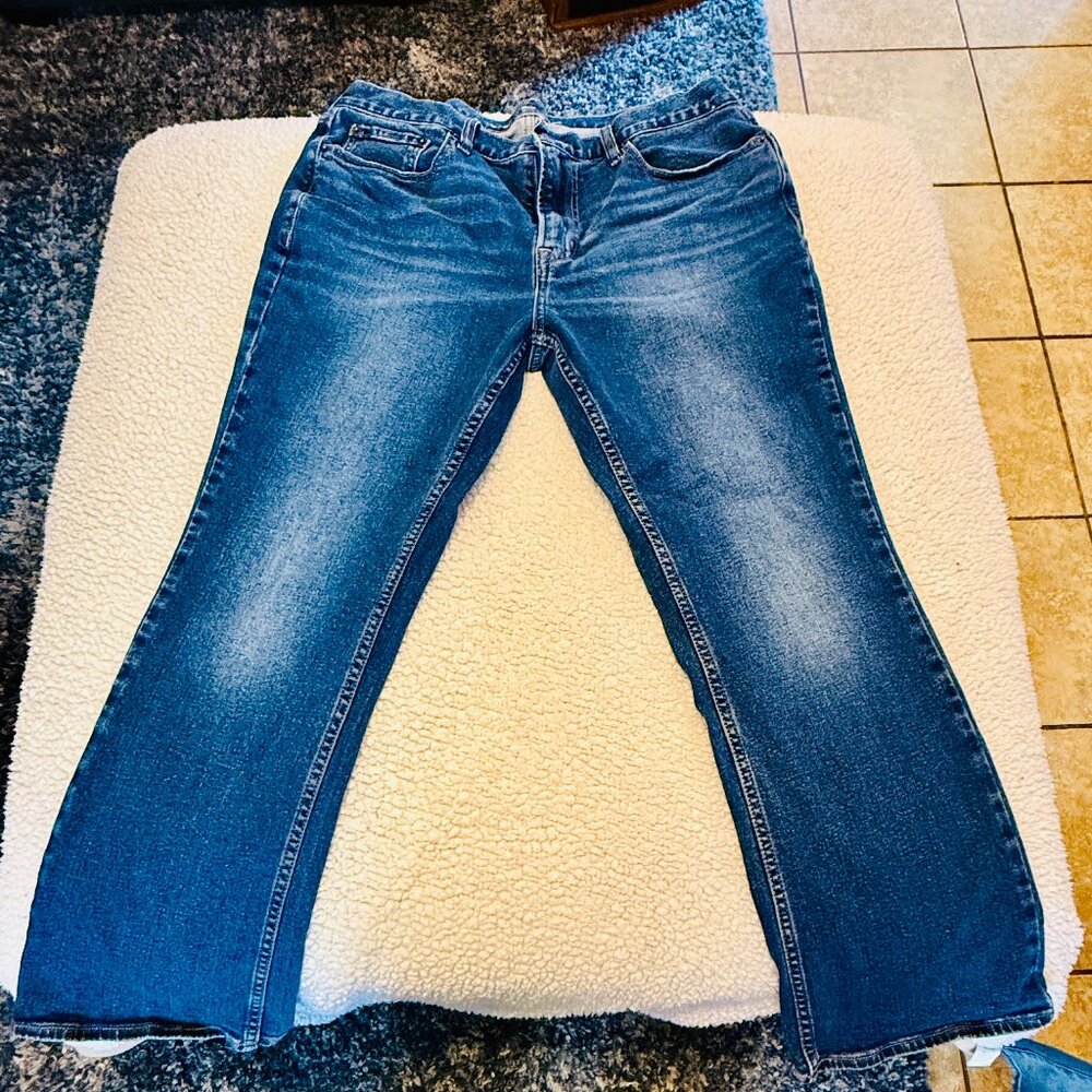 Old Navy Men's Bootcut Jeans 36x30
